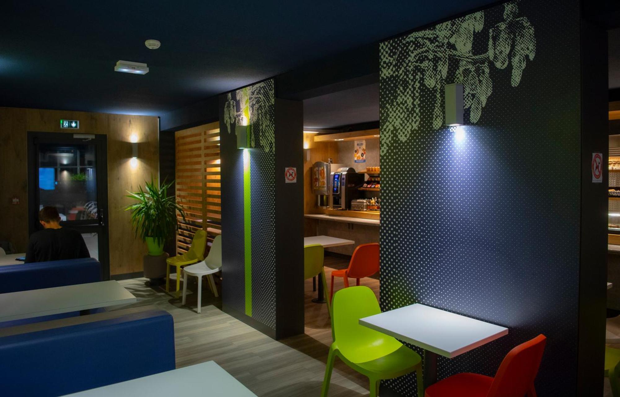 Ibis Budget Les Docks 2*